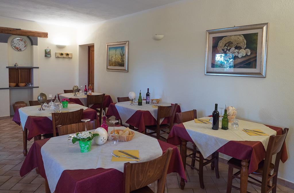 B&B Corte Degli Struzzi Pescia Romana Exterior photo