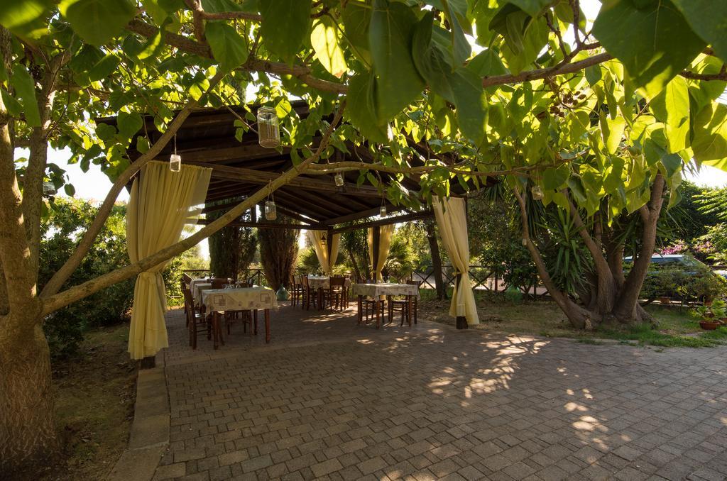 B&B Corte Degli Struzzi Pescia Romana Exterior photo